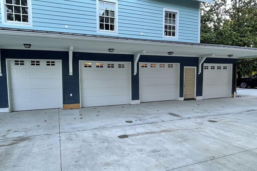 Residential & Commercial Garage Door Repair